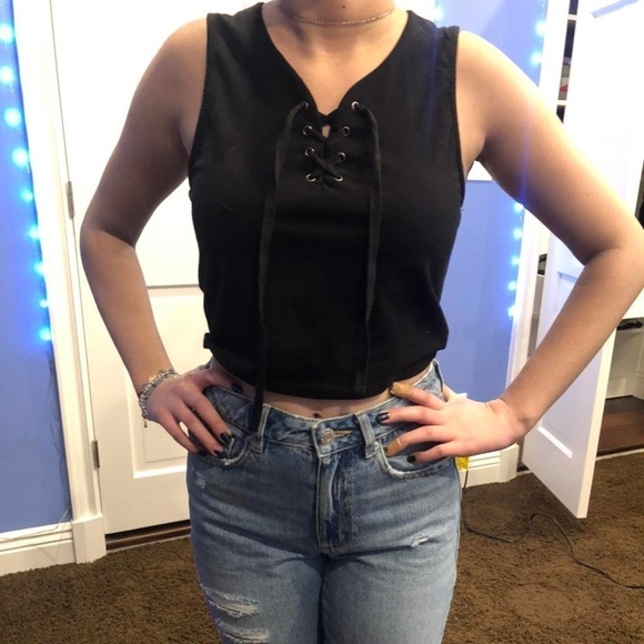 Black cropped tank top by Falling Love - Picture 1 of 3
